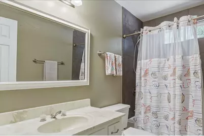 1102 Phyllis Avenue, Niceville, FL 32578 - Photo 23