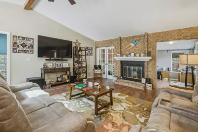 1102 Phyllis Avenue, Niceville, FL 32578 - Photo 5