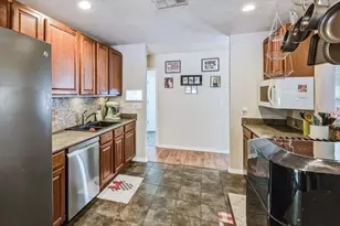1102 Phyllis Ave, Niceville, FL 32578 - Photo 9