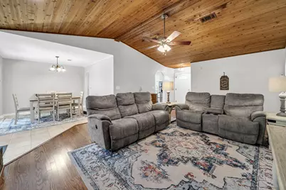 521 Maple Avenue, Niceville, FL 32578 - Photo 13