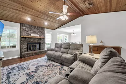 521 Maple Avenue, Niceville, FL 32578 - Photo 11