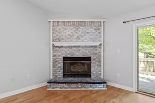 519 Matthew St, Niceville, FL 32578 - Photo 11