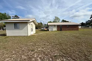 82 E Daisy Ln, Defuniak Springs, FL 32433 - Photo 5