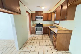 21 SW Ranger St, Fort Walton Beach, FL 32548 - Photo 3