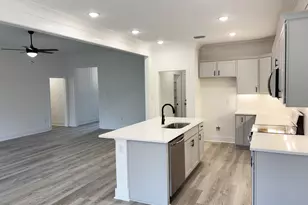 2701 Louis Cir, Crestview, FL 32536 - Photo 5