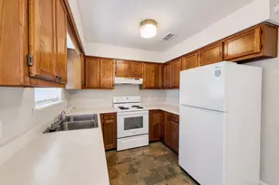 208 Squirrel Haven Rd, Mary Esther, FL 32569 - Photo 9