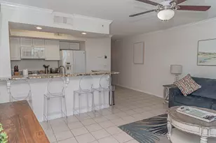 1322 SE Miracle Strip Pkwy, Fort Walton Beach, FL 32548 - Photo 3
