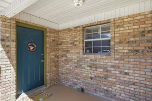 2413 Suwanee Ln, Fort Walton Beach, FL 32547 - Photo 7