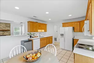 2232 Lemure Dr, Navarre, FL 32566 - Photo 11
