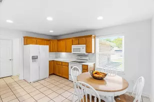 2232 Lemure Dr, Navarre, FL 32566 - Photo 13