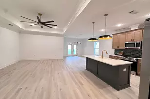 239 White St, Niceville, FL 32578 - Photo 5