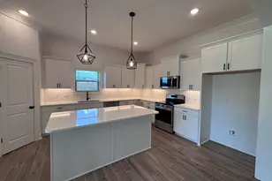 7 E Tweet St, Freeport, FL 32439 - Photo 9