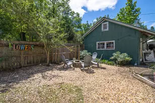 98 E Live Oak Ave, Defuniak Springs, FL 32435 - Photo 39