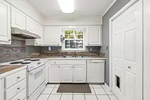 21 SW Wright Pkwy, Fort Walton Beach, FL 32548 - Photo 13