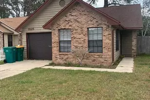 1825 Hunters Path, Fort Walton Beach, FL 32547 - Photo 1