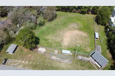 325 Avon Lane, Mary Esther, FL 32569 - Photo 33
