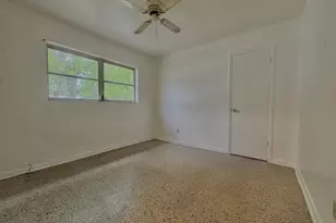 325 Avon Ln, Mary Esther, FL 32569 - Photo 17