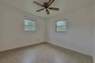 325 Avon Ln, Mary Esther, FL 32569 - Photo 15