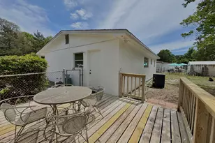 325 Avon Ln, Mary Esther, FL 32569 - Photo 3
