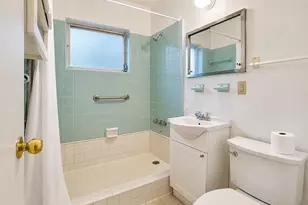 325 Avon Ln, Mary Esther, FL 32569 - Photo 17