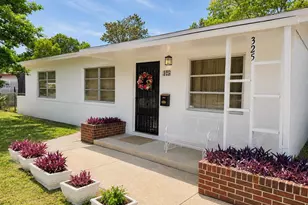 325 Avon Ln, Mary Esther, FL 32569 - Photo 1
