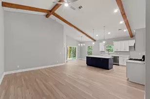 8302 Vickie St, Pensacola, FL 32514 - Photo 13