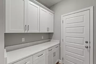 8302 Vickie St, Pensacola, FL 32514 - Photo 15