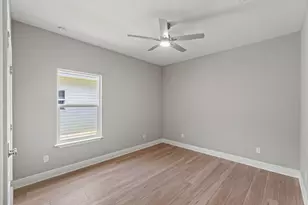 8302 Vickie St, Pensacola, FL 32514 - Photo 37