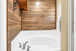 328 Chippewa Dr, Niceville, FL 32578 - Photo 19