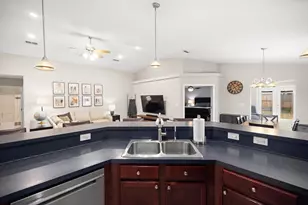 202 Limestone Cir, Crestview, FL 32539 - Photo 15