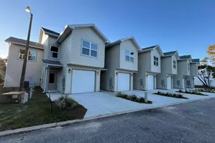 2879 Leah's Ln, Navarre, FL 32566 - Photo 1