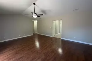 289 Honeysuckle Way, Niceville, FL 32578 - Photo 7