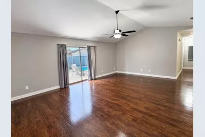 289 Honeysuckle Way, Niceville, FL 32578 - Photo 7