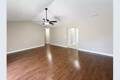289 Honeysuckle Way, Niceville, FL 32578 - Photo 5
