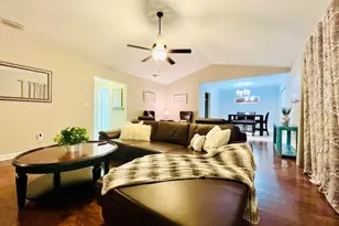 289 Honeysuckle Way, Niceville, FL 32578 - Photo 3