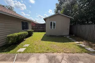289 Honeysuckle Way, Niceville, FL 32578 - Photo 33
