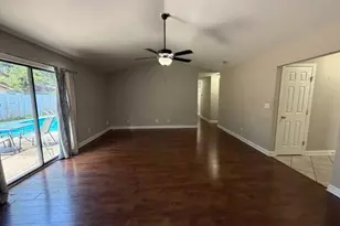 289 Honeysuckle Way, Niceville, FL 32578 - Photo 11