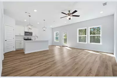6138 Clover Street, Crestview, FL 32539 - Photo 3
