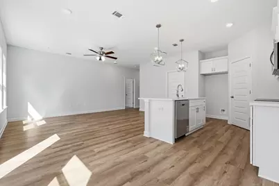 6138 Clover Street, Crestview, FL 32539 - Photo 7