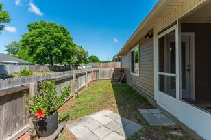 953 Pacific Silver Ct, Fort Walton Beach, FL 32547 - Photo 21