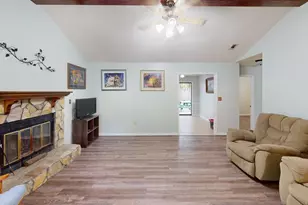 118 Fairoaks Dr, Crestview, FL 32539 - Photo 3