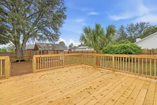 201 Westview Dr, Crestview, FL 32536 - Photo 7