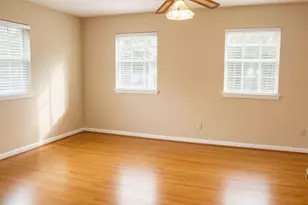 212 Priscilla Dr, Fort Walton Beach, FL 32547 - Photo 9