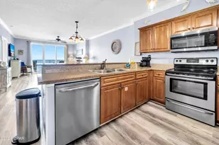 17545 Front Beach Rd, Panama City Beach, FL 32413 - Photo 5