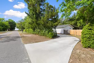 107 Water Oak St, Freeport, FL 32439 - Photo 7