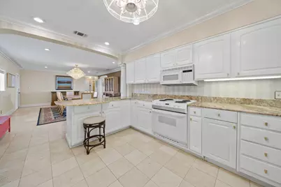 5801 Thomas Drive #UNIT 1411, Panama City Beach, FL 32408 - Photo 3