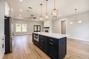 2462 Hammock Ln, Crestview, FL 32536 - Photo 7