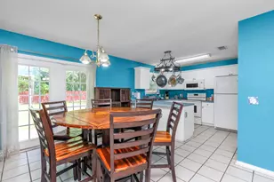 5518 Chantilly Cir, Milton, FL 32583 - Photo 11