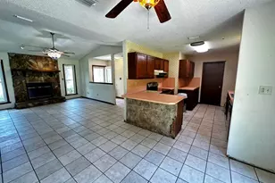310 Springwood Cir, Crestview, FL 32536 - Photo 9