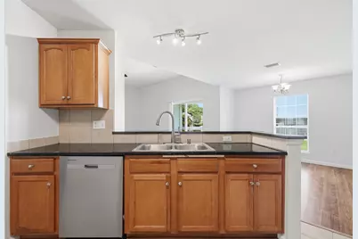 2264 Lewis Street, Crestview, FL 32536 - Photo 13